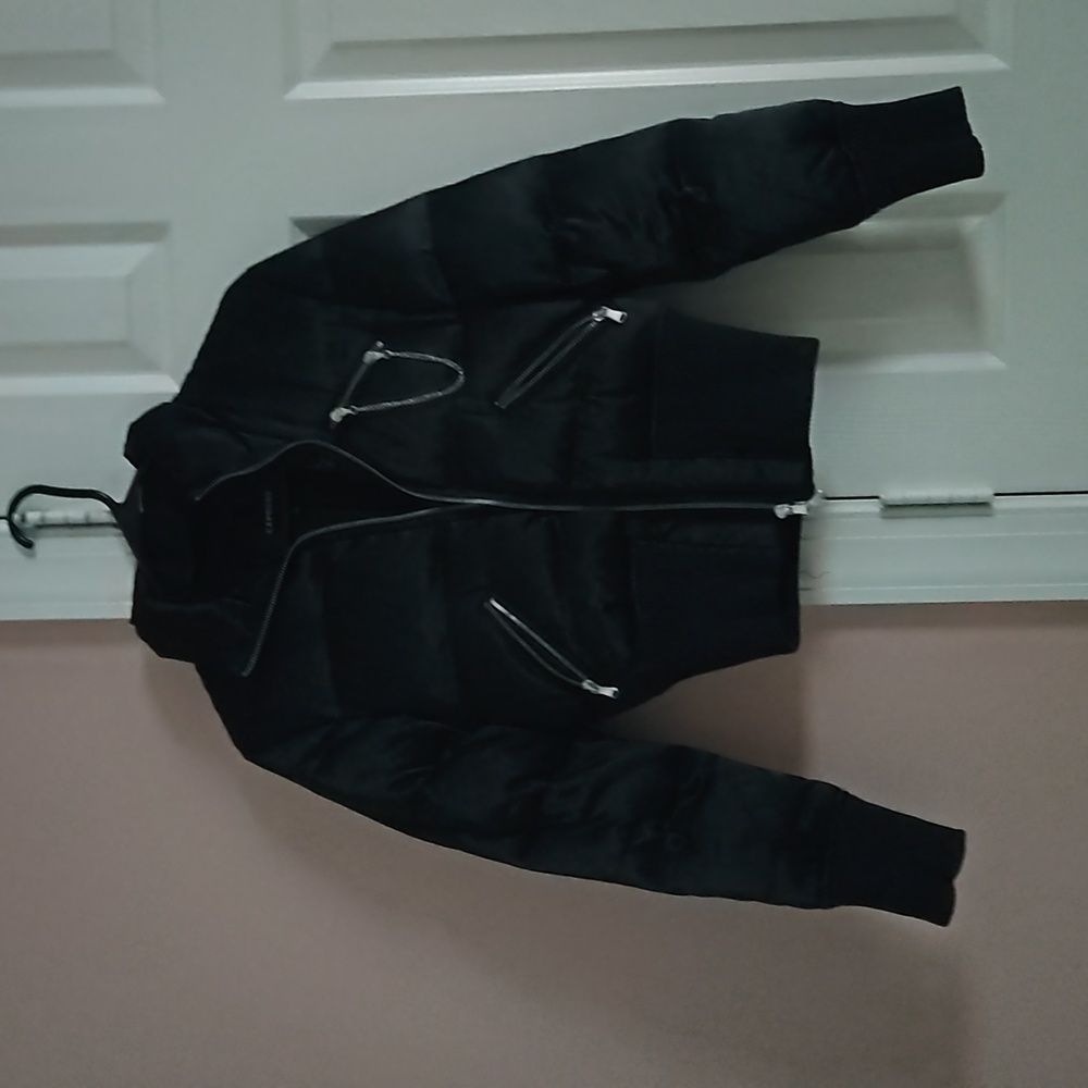 Express Cropped Black Puffer Jacket - image 1